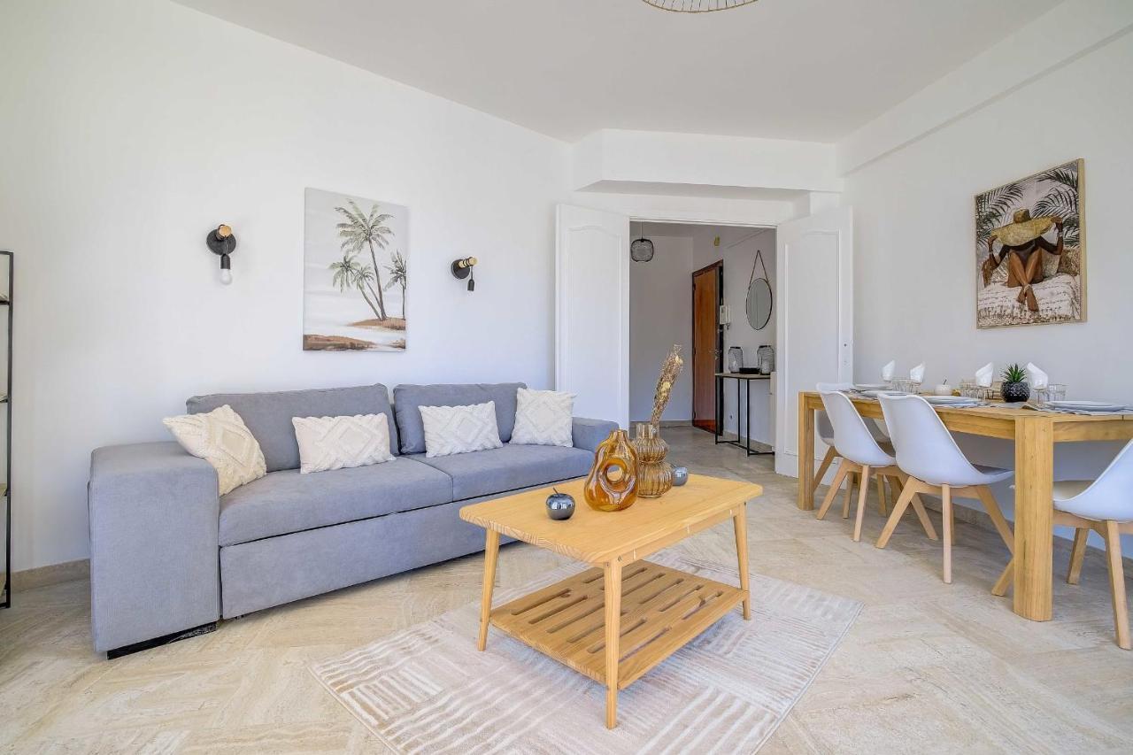 Sublime Two Bedroom With Terrace