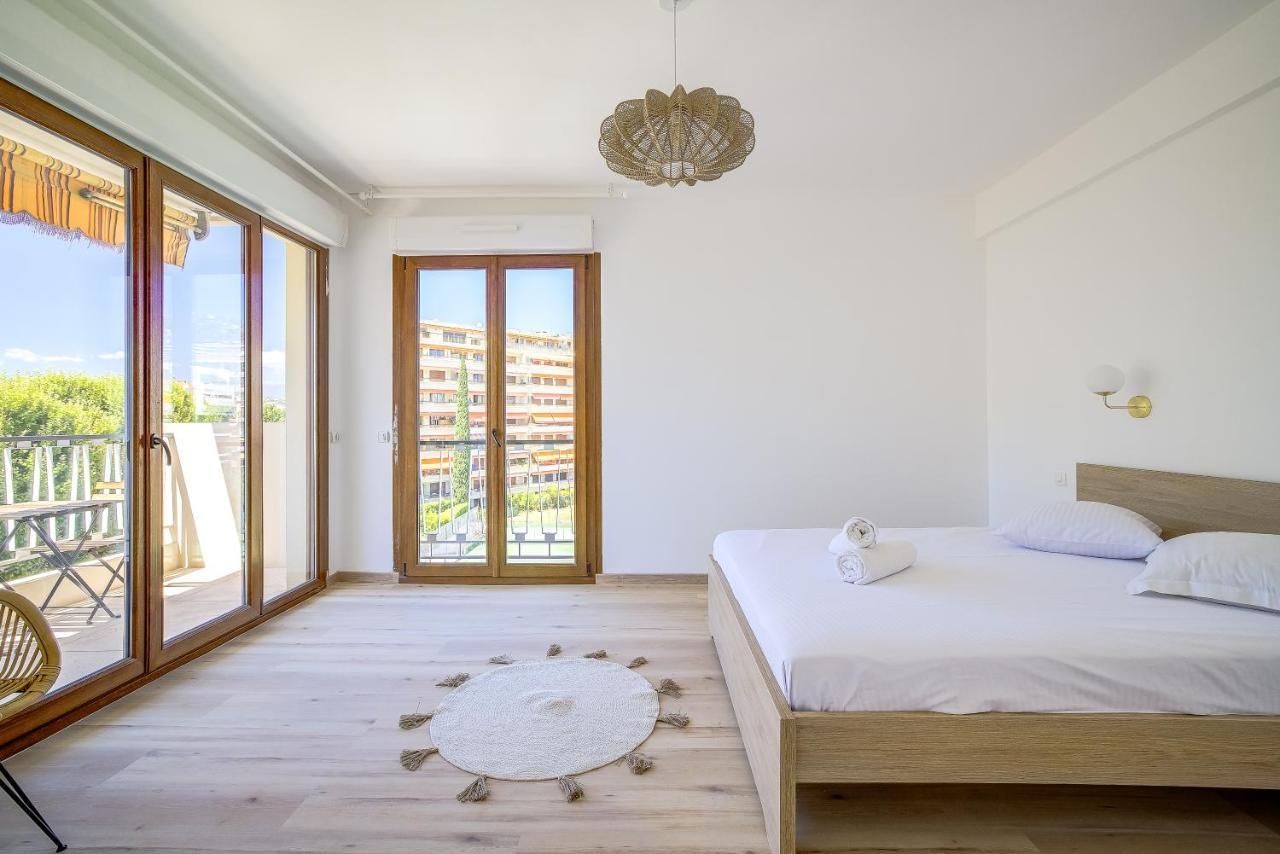 Sublime Two Bedroom With Terrace Apartment